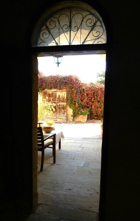 DSCN0262.jpg edit, thru our portico door to sunny courtyard at Esbelli Evi.jpg flip